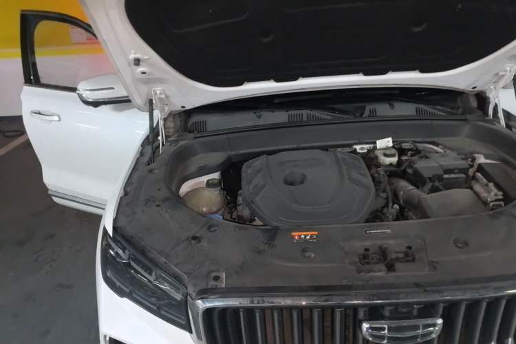 Used Geely Auto Monjaro L 2021 2.0TD DCT EVO Two-Wheel-Drive Flagship Version Engine Bay Right
