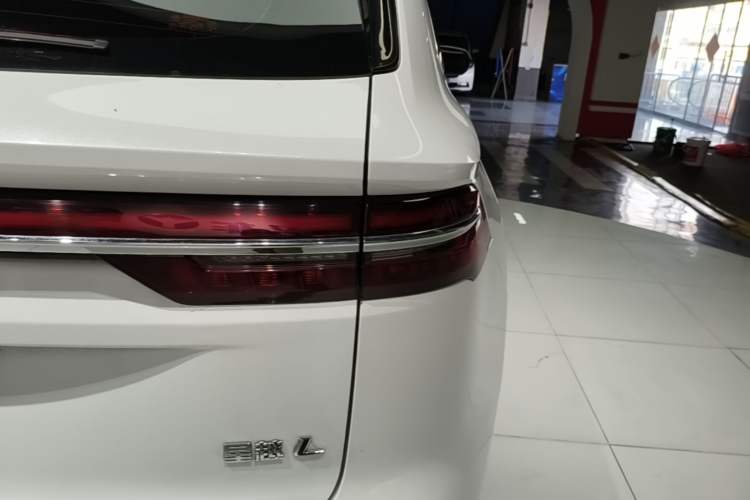 Used Geely Auto Monjaro L 2021 2.0TD DCT EVO Two-Wheel Drive Prestige Version Exterior 3