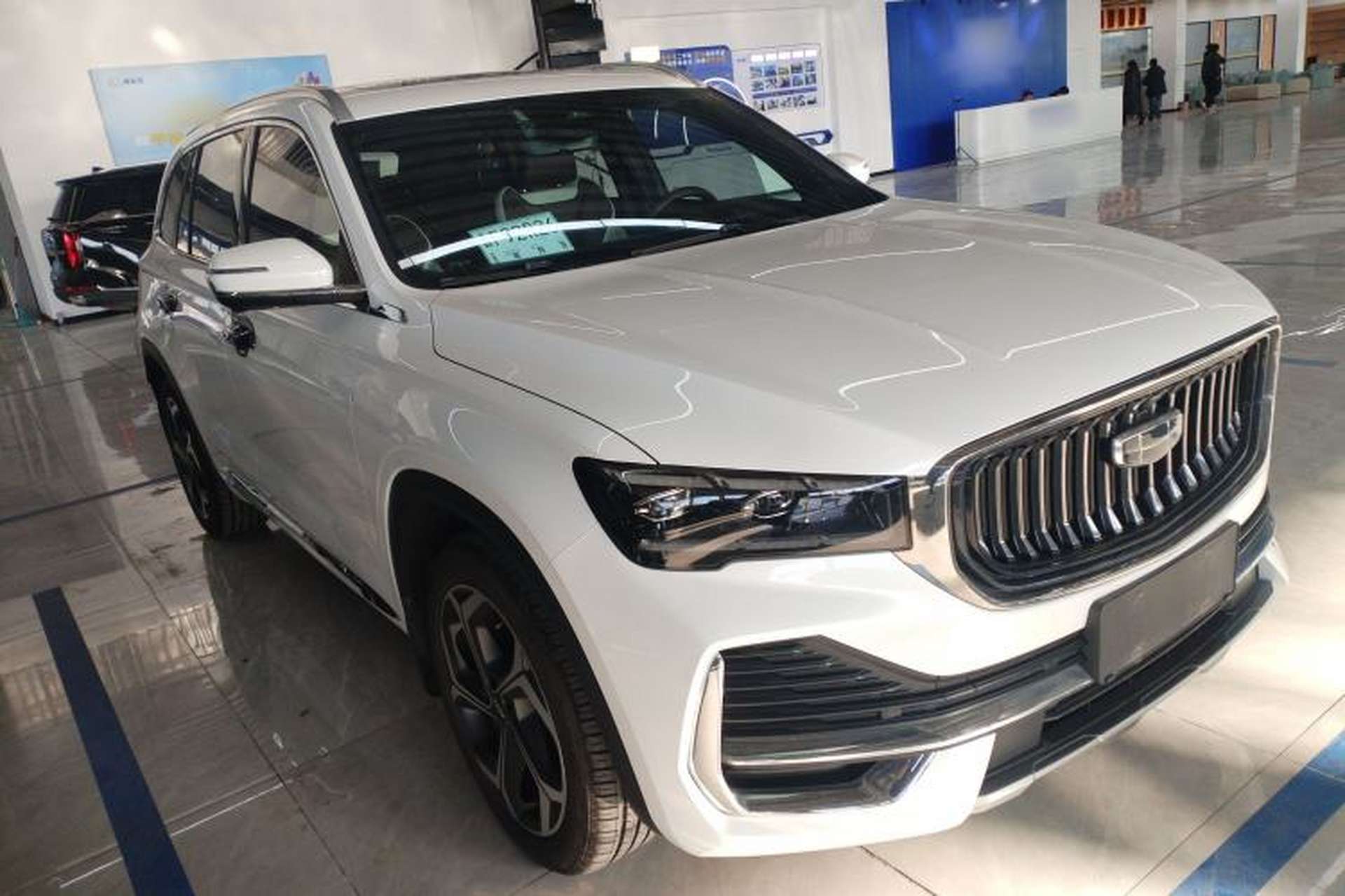 Used Geely Auto Monjaro L 2021 2.0TD High-Power Automatic All-Wheel Drive Luxury Version Front Right 45 Deg