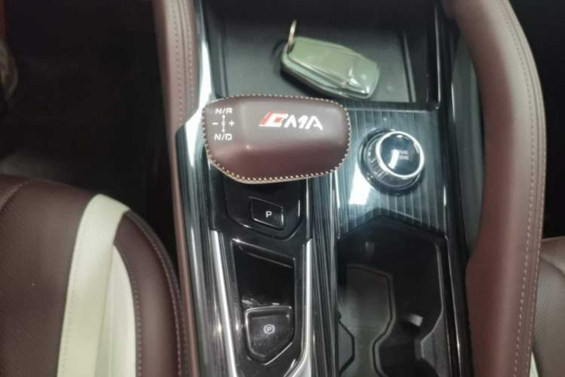 Used Geely Auto Monjaro L 2021 2.0TD DCT EVO Two-Wheel Drive Prestige Version Gear Lever