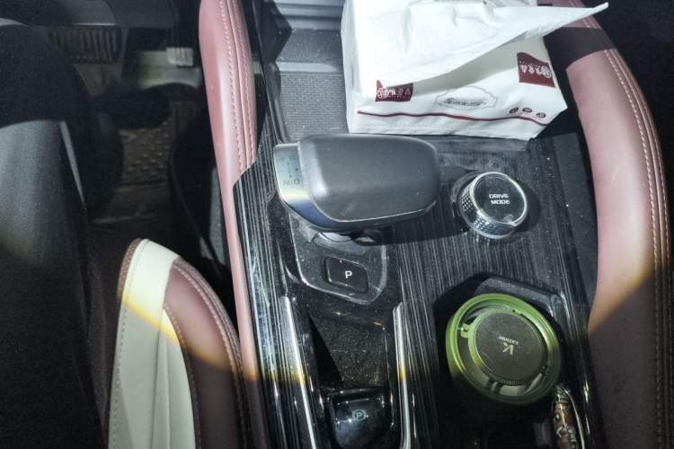 Used Geely Auto Monjaro L 2021 2.0TD DCT EVO Two-Wheel Drive Smart Luxury Version Gear Lever