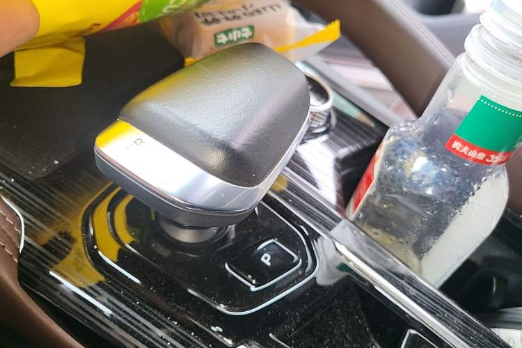 Used Geely Auto Monjaro L 2021 2.0TD DCT EVO Two-Wheel-Drive Flagship Version Gear Lever