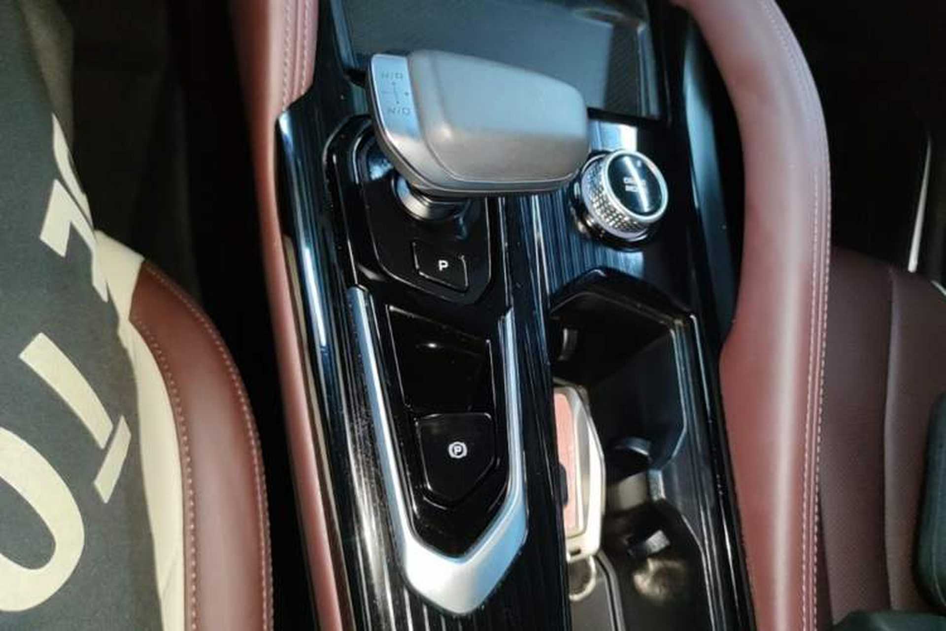 Used Geely Auto Monjaro L 2021 2.0TD DCT EVO Two-Wheel Drive Smart Luxury Version Gear Lever
