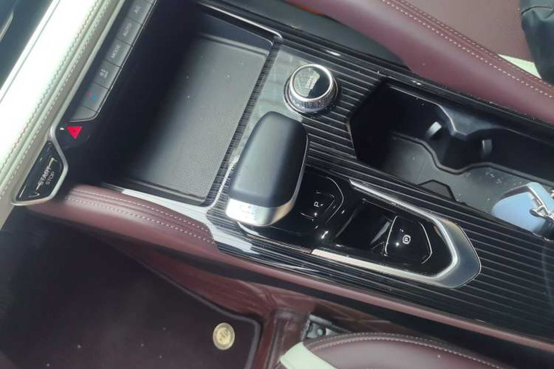 Used Geely Auto Monjaro L 2021 2.0TD DCT EVO Two-Wheel Drive Prestige Version Gear Lever