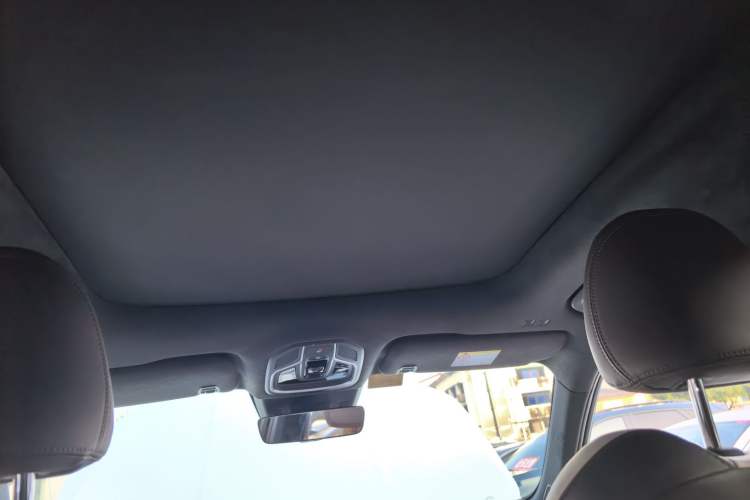 Used Geely Auto Monjaro L 2021 2.0TD High-Power Automatic All-Wheel Drive Luxury Version Headliner