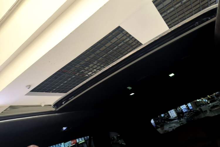 Used Geely Auto Monjaro L 2021 2.0TD DCT EVO Two-Wheel Drive Smart Luxury Version Headliner
