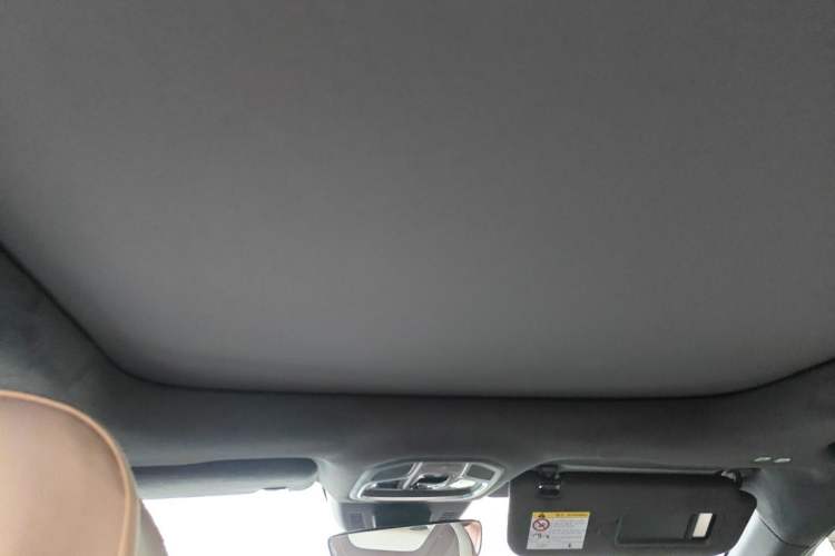 Used Geely Auto Monjaro L 2021 2.0TD High-Power Automatic All-Wheel Drive Luxury Version Headliner