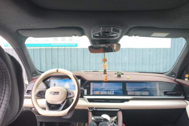 Used Geely Auto Monjaro L 2021 2.0TD DCT EVO Two-Wheel Drive Smart Luxury Version Headliner