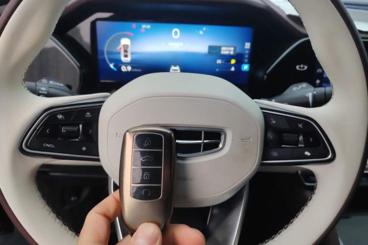 Used Geely Auto Monjaro L 2021 2.0TD High-Power Automatic All-Wheel-Drive Flagship Version Interior 1