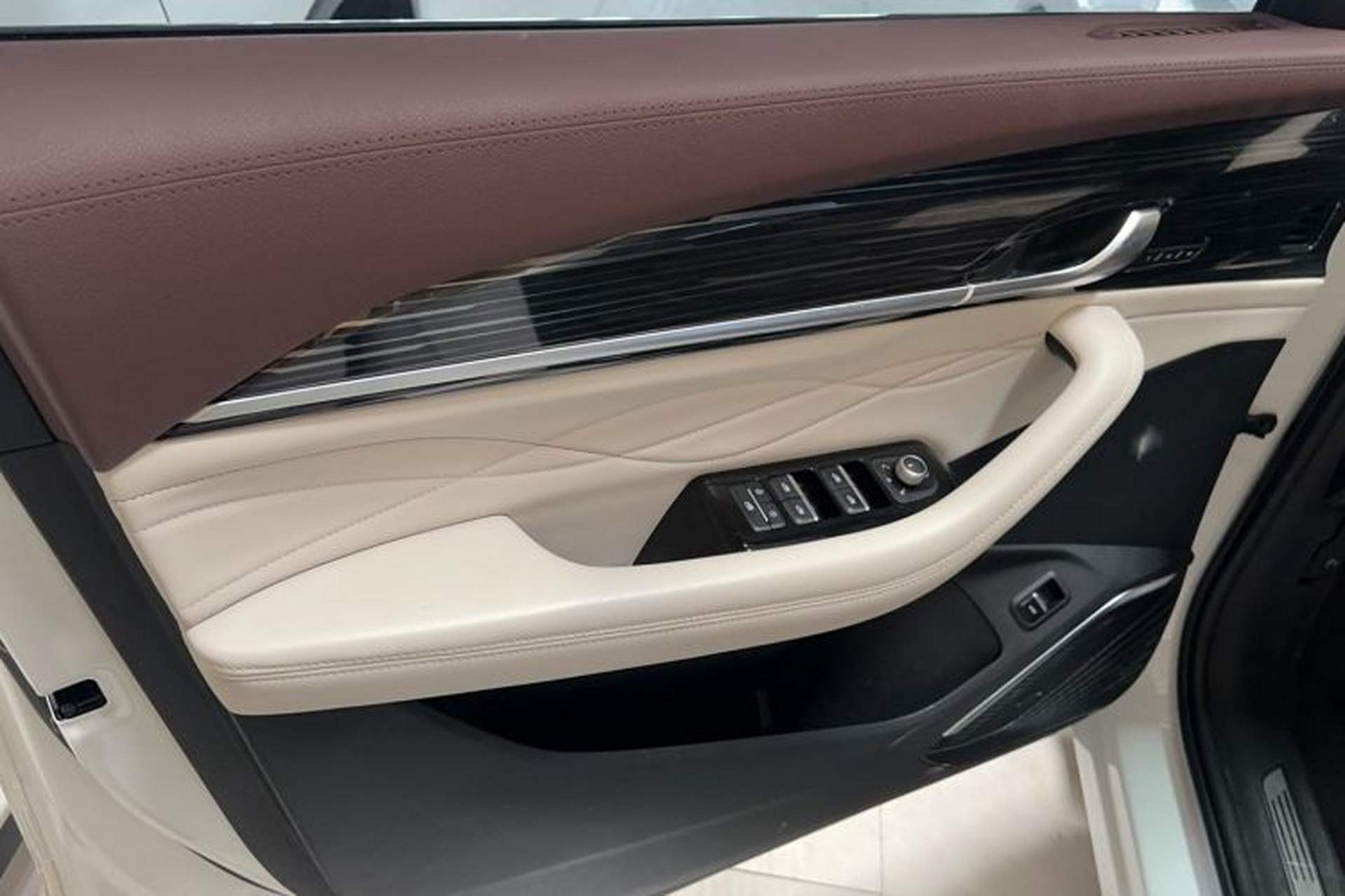 Used Geely Auto Monjaro L 2021 2.0TD DCT EVO Two-Wheel Drive Prestige Version Interior 1
