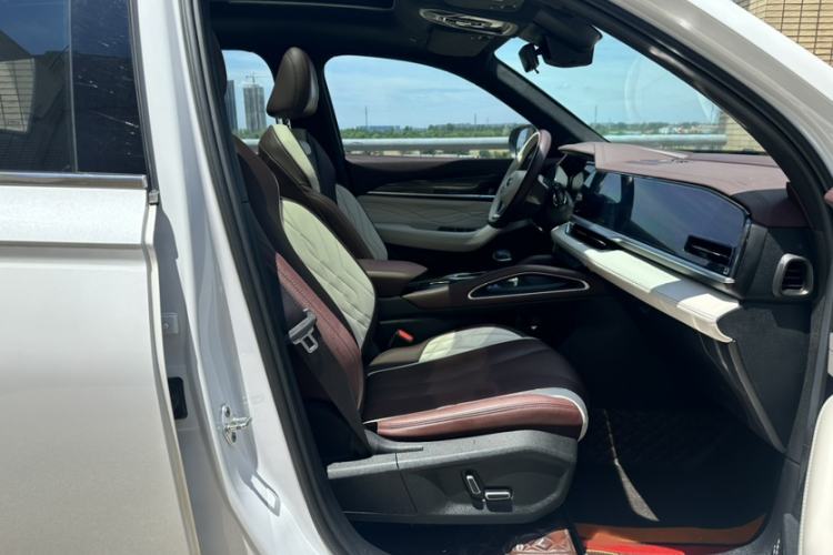 Used Geely Auto Monjaro L 2021 2.0TD DCT EVO Two-Wheel Drive Prestige Version Interior 10