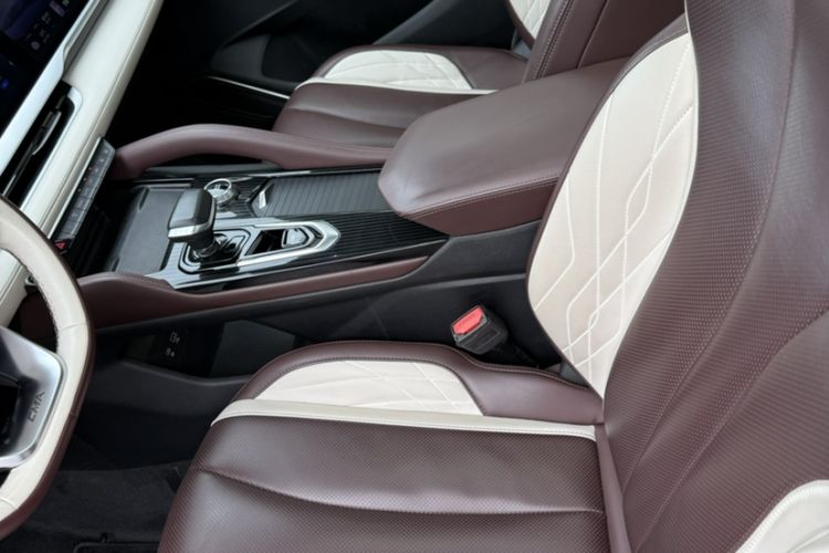 Used Geely Auto Monjaro L 2021 2.0TD DCT EVO Two-Wheel Drive Smart Luxury Version Interior 12