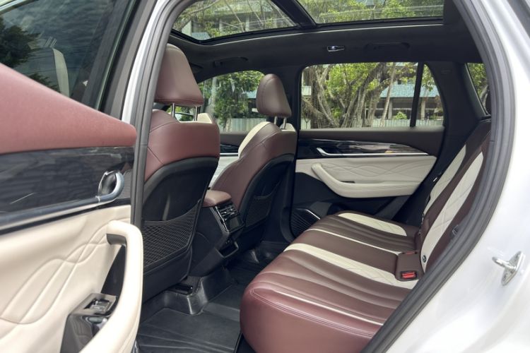 Used Geely Auto Monjaro L 2021 2.0TD DCT EVO Two-Wheel-Drive Flagship Version Interior 4