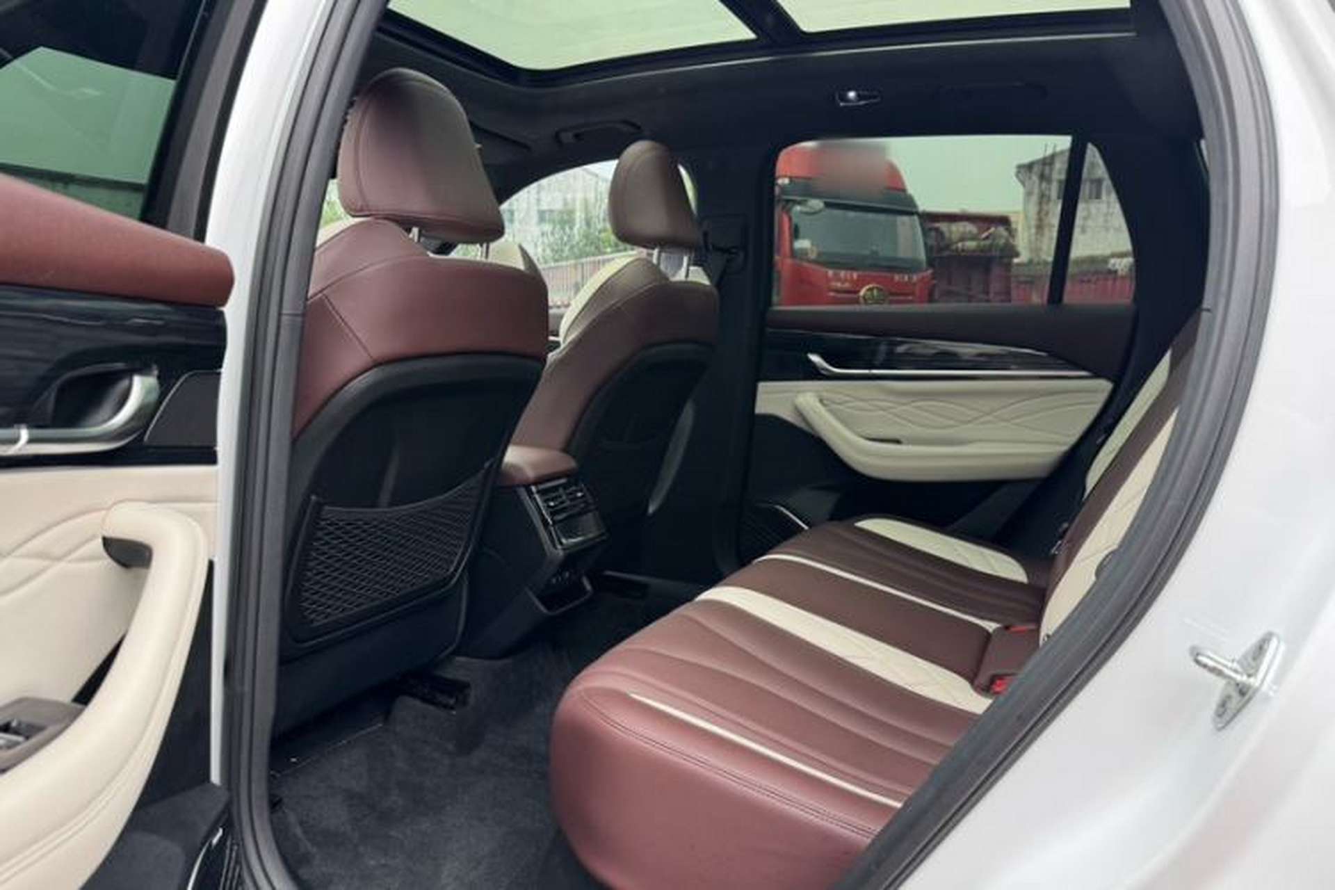 Used Geely Auto Monjaro L 2021 2.0TD DCT EVO Two-Wheel Drive Smart Luxury Version Interior 4