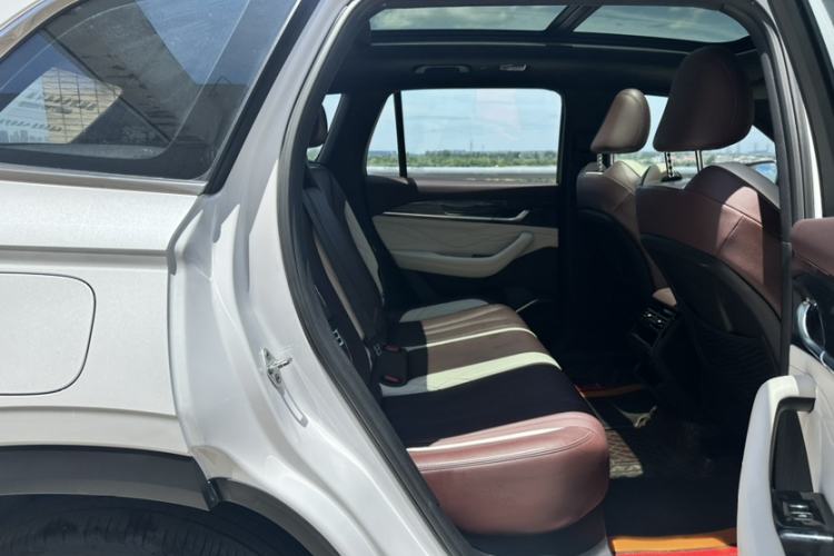 Used Geely Auto Monjaro L 2021 2.0TD DCT EVO Two-Wheel Drive Prestige Version Interior 5
