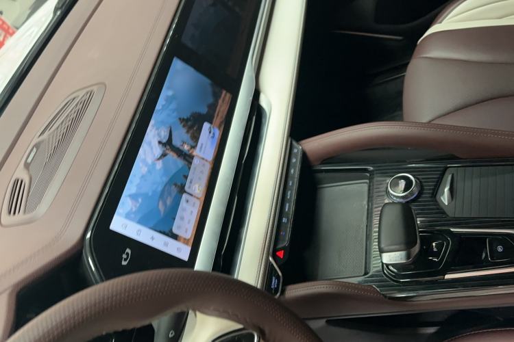 Used Geely Auto Monjaro L 2021 2.0TD DCT EVO Two-Wheel Drive Prestige Version Interior 5