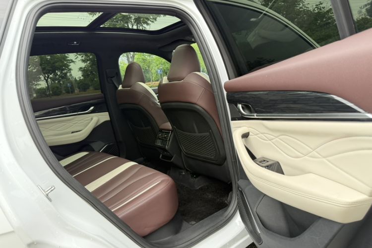 Used Geely Auto Monjaro L 2021 2.0TD DCT EVO Two-Wheel Drive Smart Luxury Version Interior 8