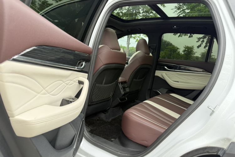 Used Geely Auto Monjaro L 2021 2.0TD DCT EVO Two-Wheel Drive Smart Luxury Version Interior 9