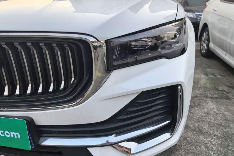 Used Geely Auto Monjaro L 2021 2.0TD High-Power Automatic All-Wheel Drive Luxury Version Left Front Headlight