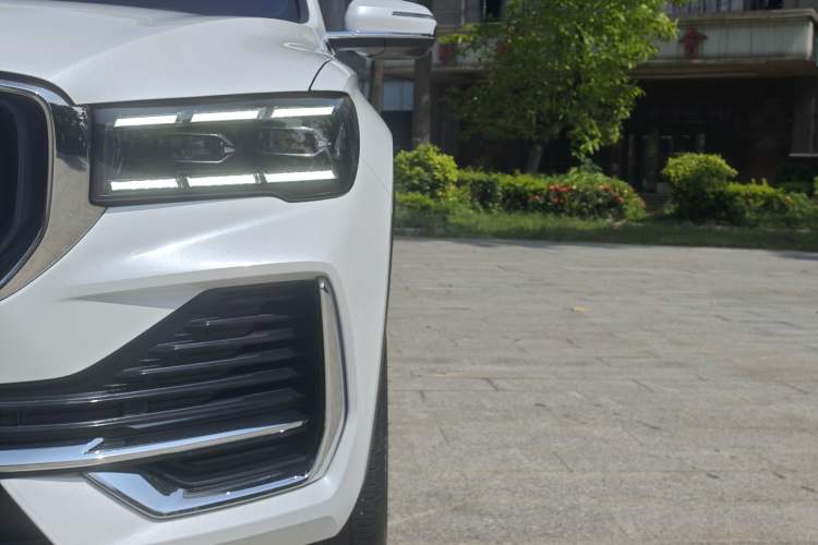 Used Geely Auto Monjaro L 2021 2.0TD DCT EVO Two-Wheel Drive Prestige Version Left Front Headlight