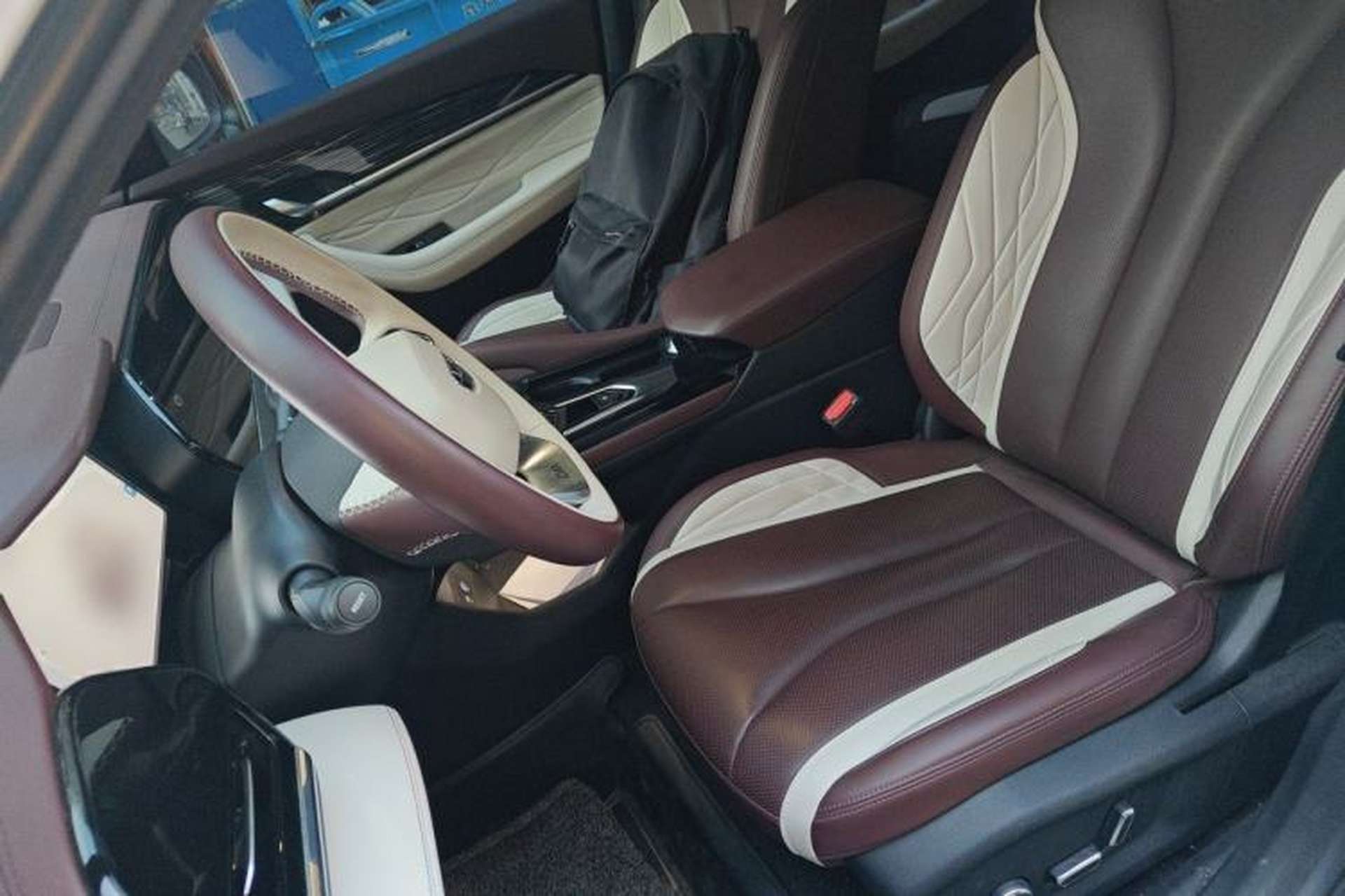 Used Geely Auto Monjaro L 2021 2.0TD DCT EVO Two-Wheel Drive Prestige Version Left Front Seat