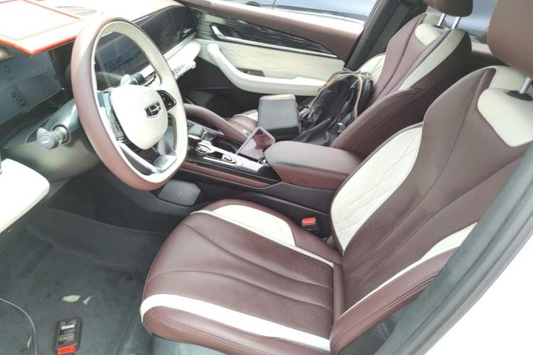 Used Geely Auto Monjaro L 2021 2.0TD High-Power Automatic All-Wheel Drive Luxury Version Left Front Seat