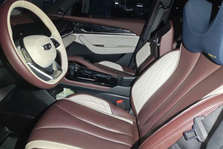 Used Geely Auto Monjaro L 2021 2.0TD High-Power Automatic All-Wheel-Drive Flagship Version Left Front Seat