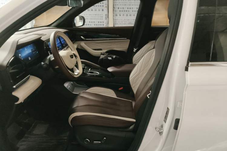Used Geely Auto Monjaro L 2021 2.0TD DCT EVO Two-Wheel Drive Prestige Version Left Front Seat