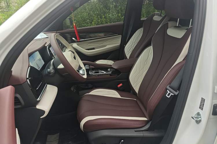 Used Geely Auto Monjaro L 2021 2.0TD DCT EVO Two-Wheel Drive Prestige Version Left Front Seat