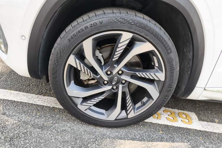 Used Geely Auto Monjaro L 2021 2.0TD High-Power Automatic All-Wheel-Drive Flagship Version Left Front Wheel Hub