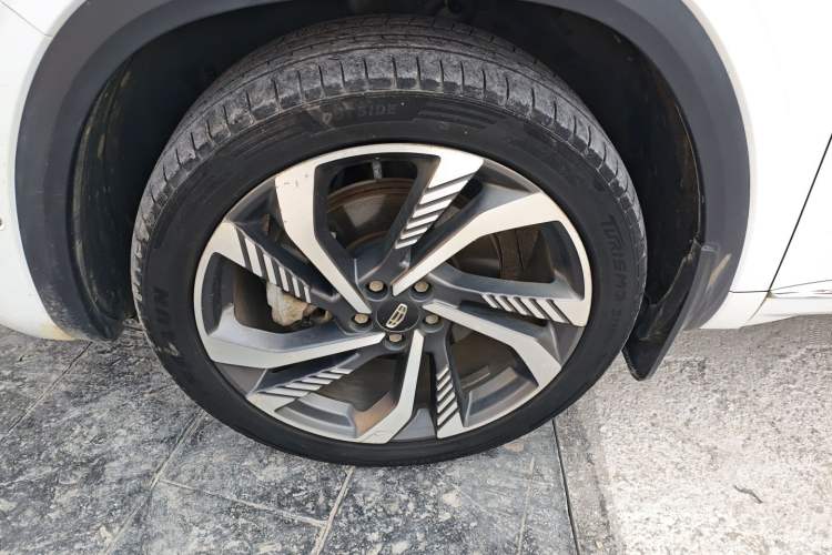 Used Geely Auto Monjaro L 2021 2.0TD DCT EVO Two-Wheel Drive Smart Luxury Version Left Front Wheel Hub
