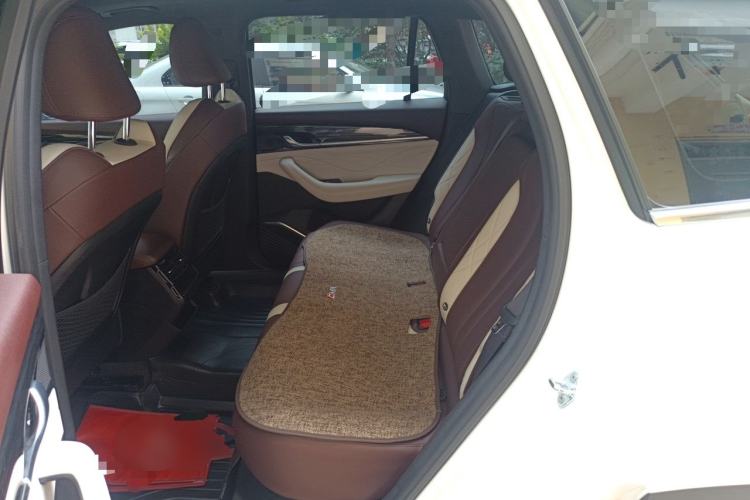 Used Geely Auto Monjaro L 2021 2.0TD High-Power Automatic All-Wheel Drive Luxury Version Left Rear Seat