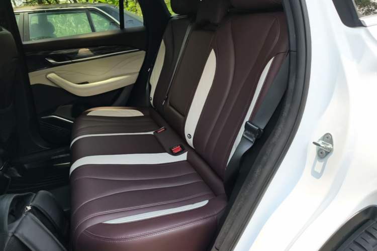 Used Geely Auto Monjaro L 2021 2.0TD High-Power Automatic All-Wheel-Drive Flagship Version Left Rear Seat
