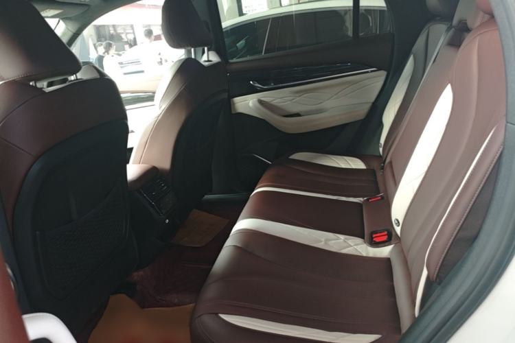 Used Geely Auto Monjaro L 2021 2.0TD DCT EVO Two-Wheel Drive Smart Luxury Version Left Rear Seat