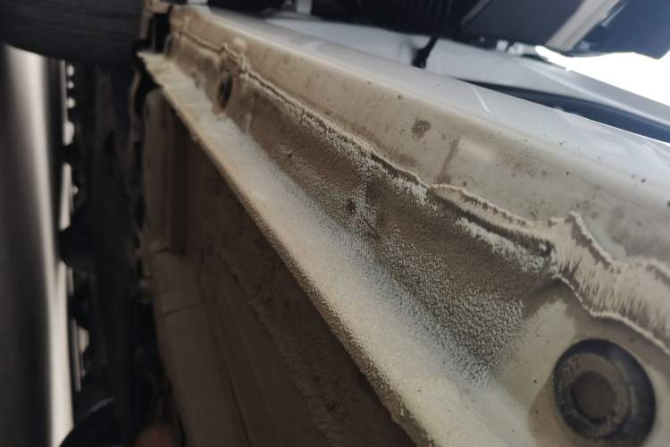 Used Geely Auto Monjaro L 2021 2.0TD DCT EVO Two-Wheel Drive Smart Luxury Version Left Side Sill