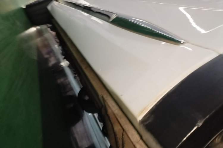 Used Geely Auto Monjaro L 2021 2.0TD DCT EVO Two-Wheel Drive Prestige Version Left Side Sill