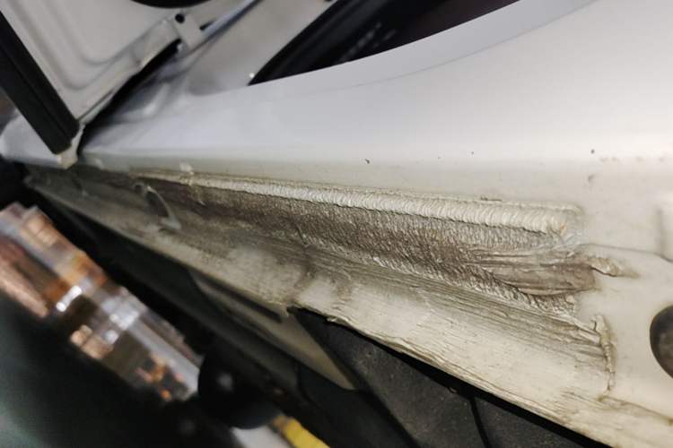 Used Geely Auto Monjaro L 2021 2.0TD DCT EVO Two-Wheel Drive Prestige Version Left Side Sill