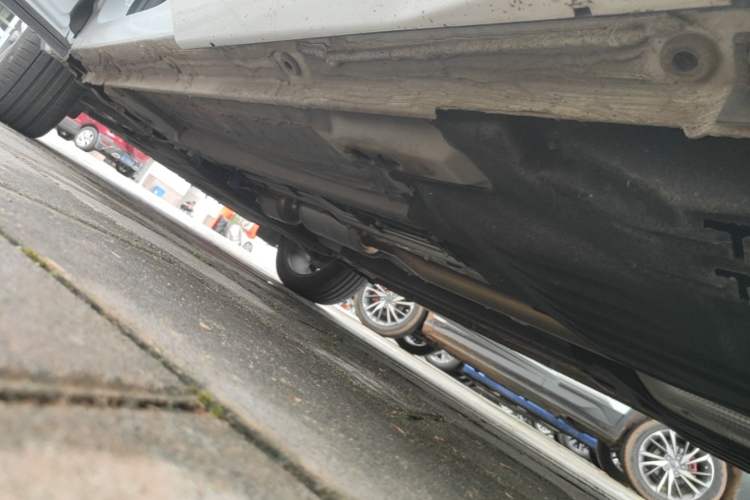 Used Geely Auto Monjaro L 2021 2.0TD DCT EVO Two-Wheel Drive Smart Luxury Version Left Side Sill