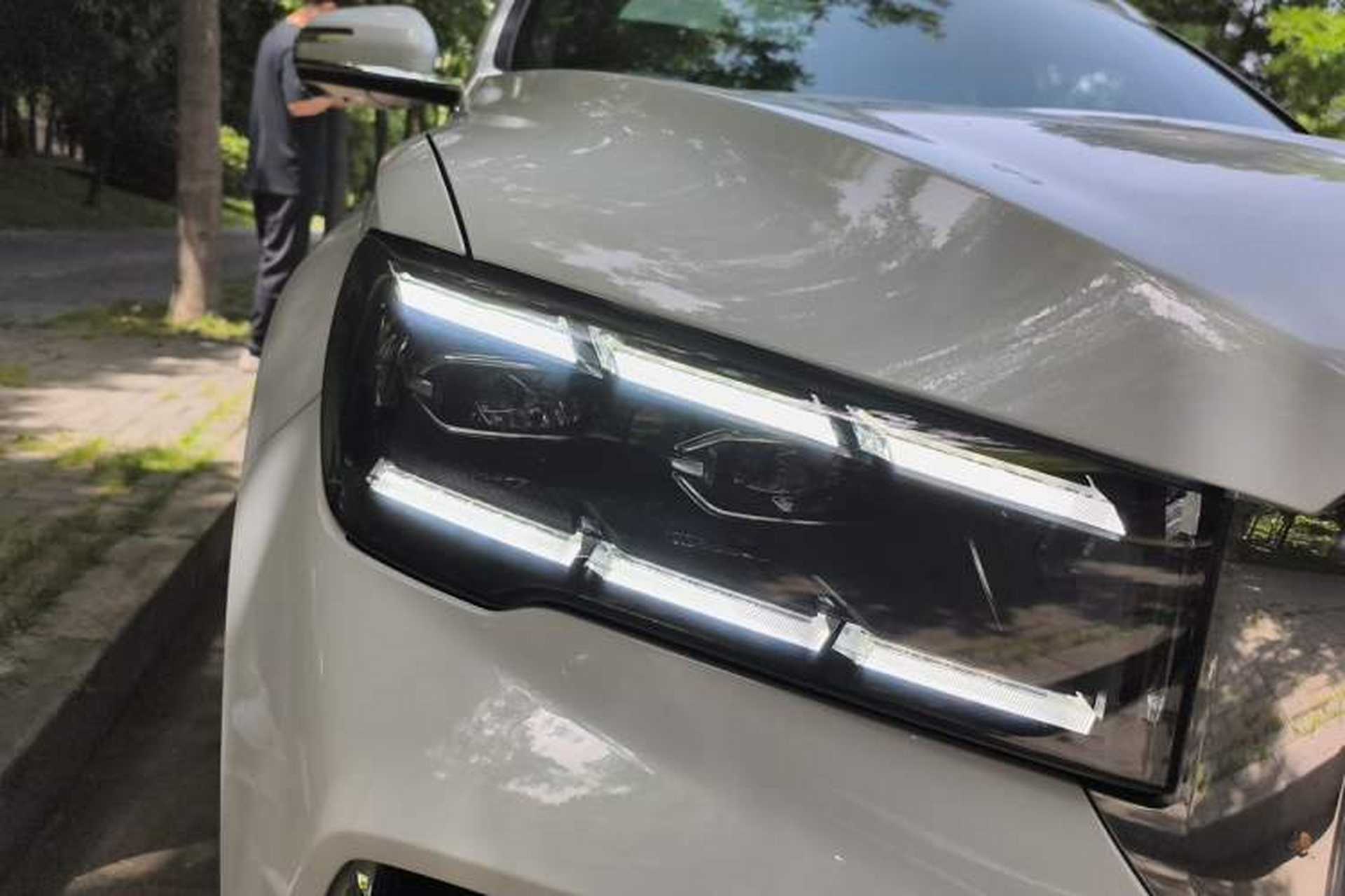 Used Geely Auto Monjaro L 2021 2.0TD DCT EVO Two-Wheel Drive Smart Luxury Version Right Front Headlight