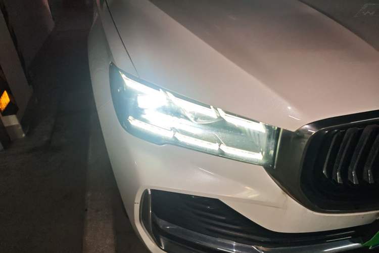 Used Geely Auto Monjaro L 2021 2.0TD DCT EVO Two-Wheel Drive Smart Luxury Version Right Front Headlight