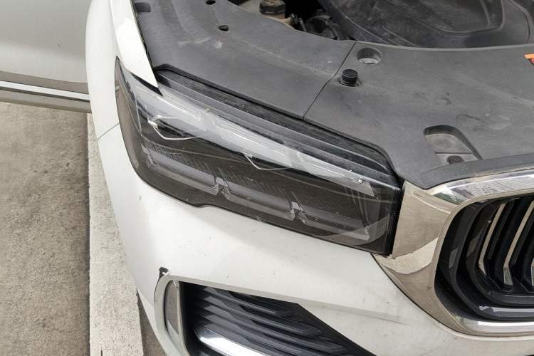 Used Geely Auto Monjaro L 2021 2.0TD DCT EVO Two-Wheel Drive Prestige Version Right Front Headlight