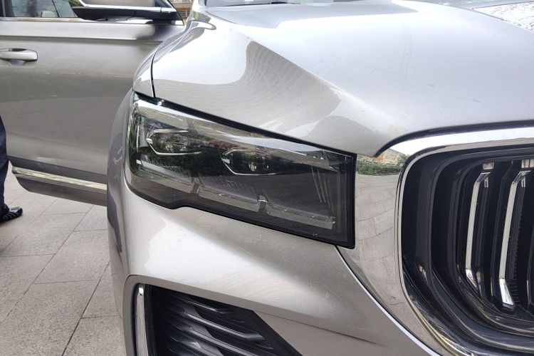 Used Geely Auto Monjaro L 2021 2.0TD DCT EVO Two-Wheel Drive Prestige Version Right Front Headlight