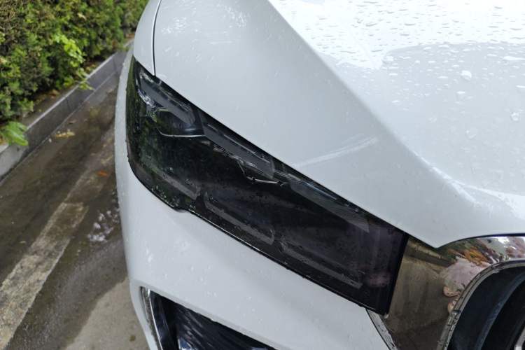 Used Geely Auto Monjaro L 2021 2.0TD DCT EVO Two-Wheel Drive Prestige Version Right Front Headlight