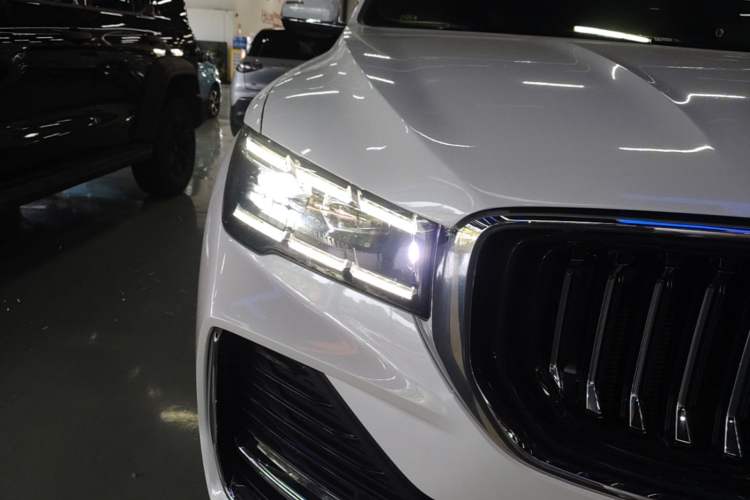 Used Geely Auto Monjaro L 2021 2.0TD High-Power Automatic All-Wheel-Drive Flagship Version Right Front Headlight