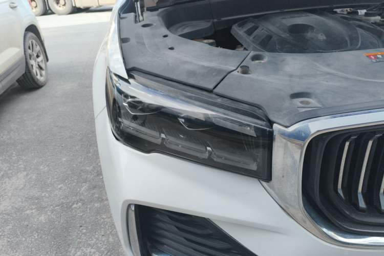 Used Geely Auto Monjaro L 2021 2.0TD DCT EVO Two-Wheel Drive Smart Luxury Version Right Front Headlight