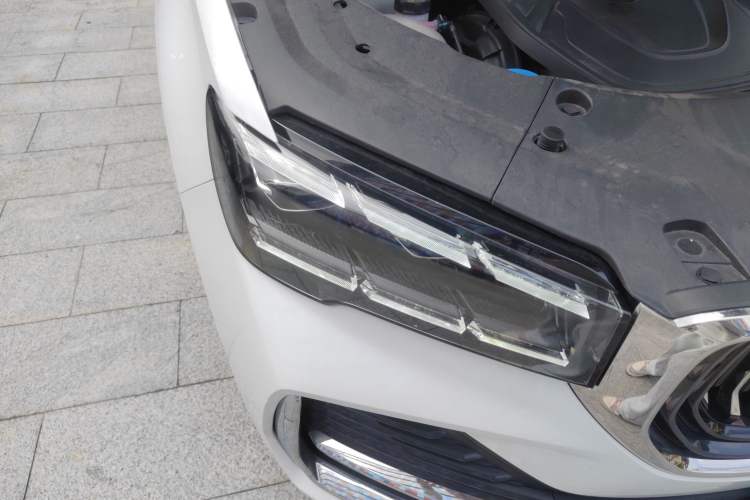 Used Geely Auto Monjaro L 2021 2.0TD DCT EVO Two-Wheel Drive Prestige Version Right Front Headlight