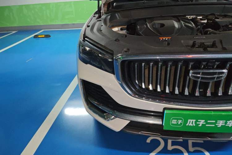 Used Geely Auto Monjaro L 2021 2.0TD DCT EVO Two-Wheel Drive Prestige Version Right Front Headlight