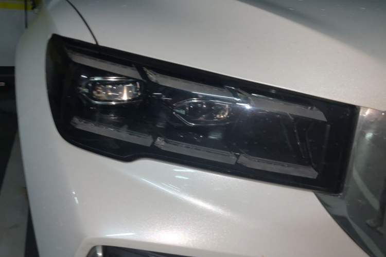 Used Geely Auto Monjaro L 2021 2.0TD DCT EVO Two-Wheel-Drive Flagship Version Right Front Headlight