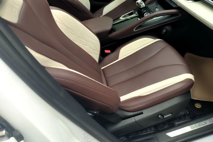 Used Geely Auto Monjaro L 2021 2.0TD DCT EVO Two-Wheel Drive Smart Luxury Version Right Front Seat