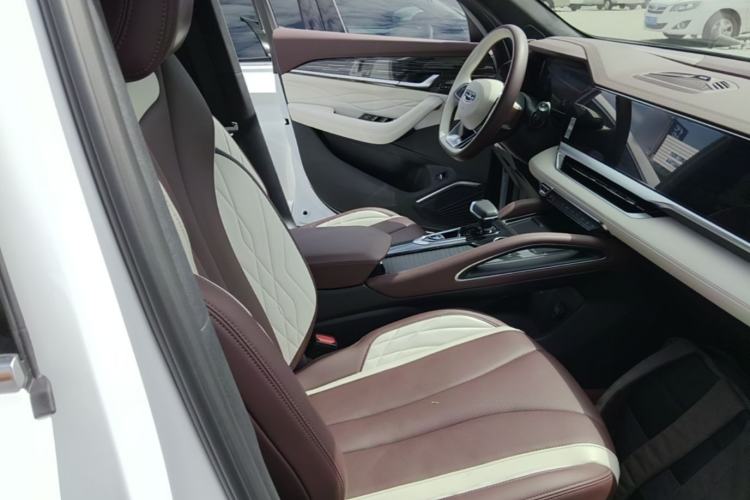 Used Geely Auto Monjaro L 2021 2.0TD DCT EVO Two-Wheel Drive Smart Luxury Version Right Front Seat